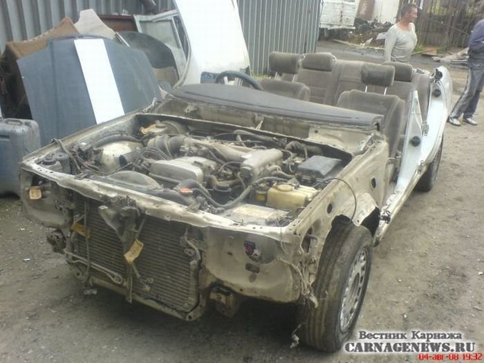 GAZ-21 concept - российский бэт-мобиль.