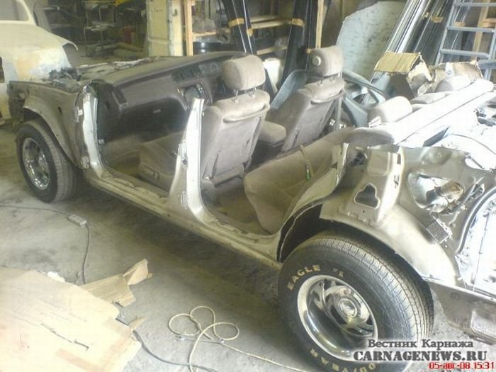 GAZ-21 concept - российский бэт-мобиль.