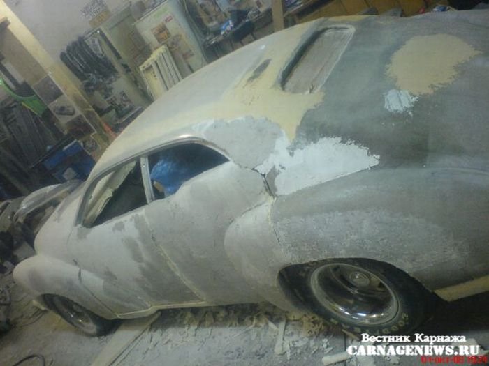 GAZ-21 concept - российский бэт-мобиль.