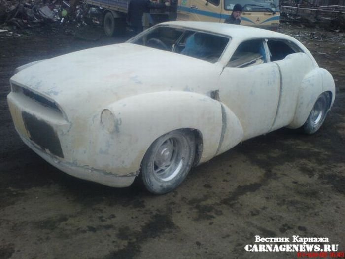 GAZ-21 concept - российский бэт-мобиль.