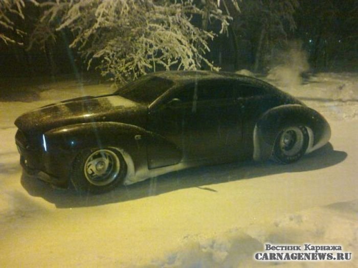 GAZ-21 concept - российский бэт-мобиль.